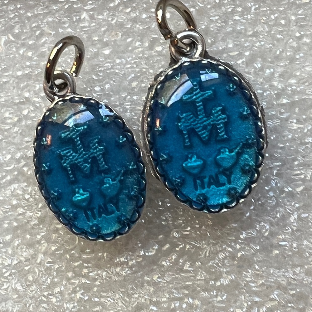 2 Virgin Mary Miraculous Medals Blue from the Vatican. Pendant Charm. - Picture 4 of 4